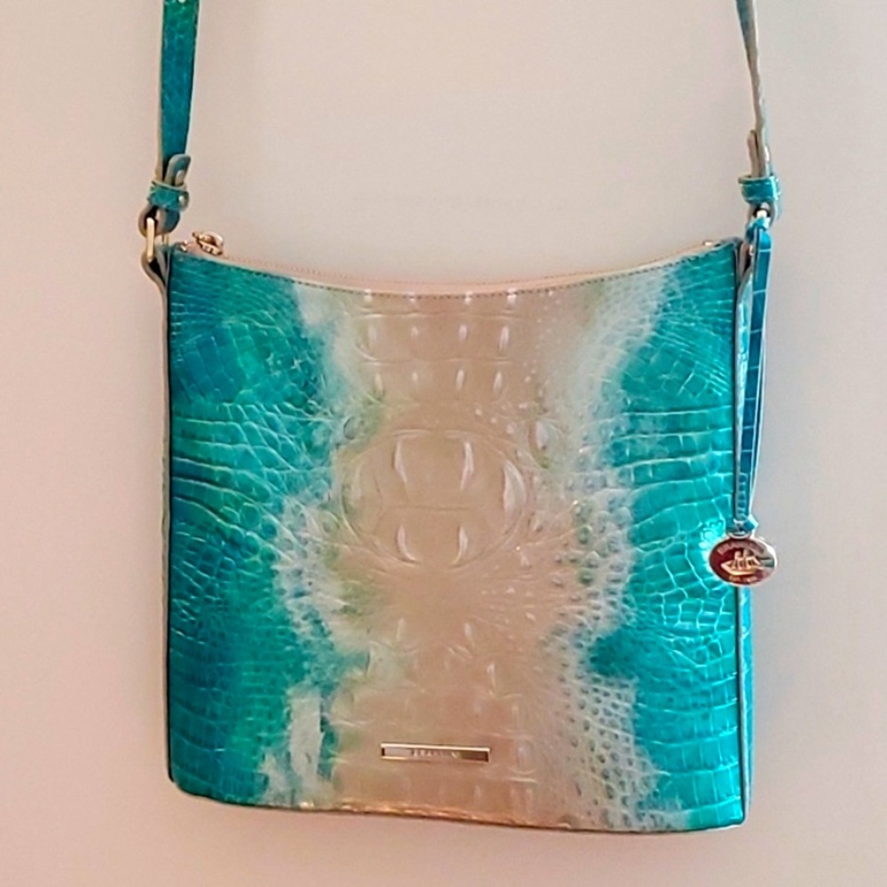 Brahmin Katie Ocean Melbourne like NEW. 10.2 height 10.5 width.